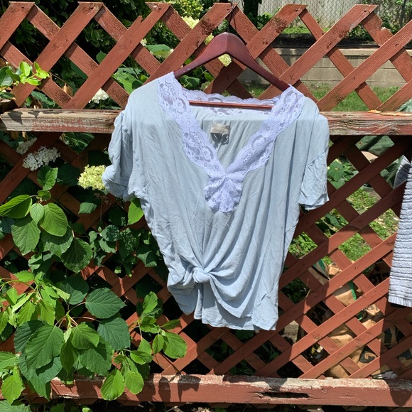 3 for $25 UO Lace Trim V-Neck Top - Picture 2 of 4